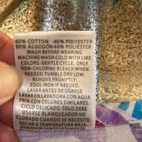 Scrub top movie star brand size small - Picture 3 of 3